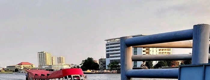 ท่าเรือพระราม 7 (Rama 7 Pier) N24 is one of Chao Phraya Express Boat.