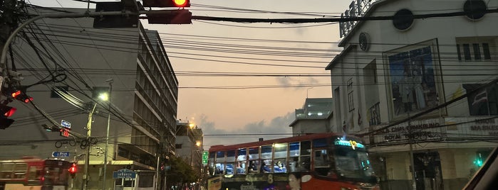 Sala Chaloem Krung is one of Tempat yang Disimpan Aaron.