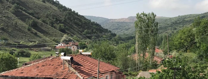 Köy Deresi is one of Kürşat'ın Beğendiği Mekanlar.