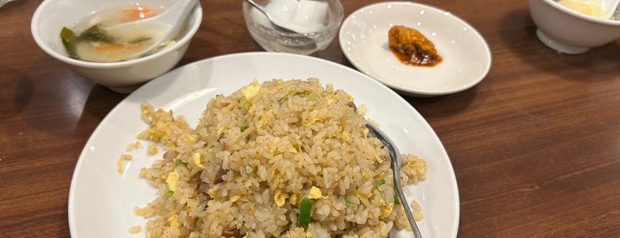 赤門餃子軒 is one of 中華餐廳目錄：関東（中華街除く） Chinese Food in Kanto.