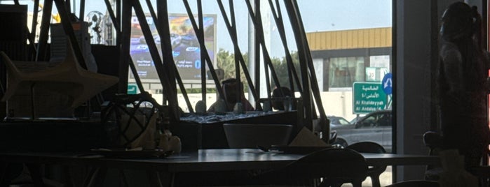 Twina is one of Jeddah Restaurants.