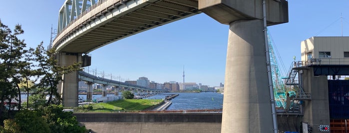 曙橋 is one of 渡った橋（東京都区内）.