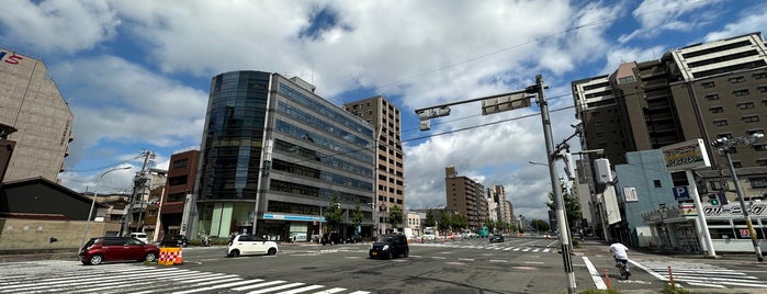 堀川高辻交差点 is one of 堀川通りの交差点.