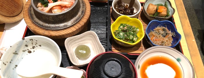 釜めし やきとり はん 札幌大丸店 is one of 食.