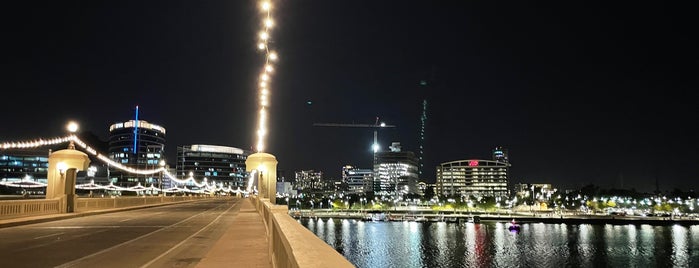 Downtown Tempe is one of Locais curtidos por Tanner.