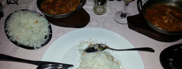 Restaurante Muglia II is one of Indian.