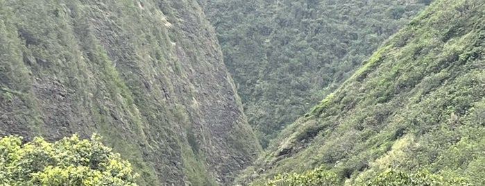 Iao Valley - Kepaniwai is one of Maui.