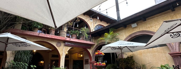Restaurante Las Antorchas is one of Restaurantes Antigua P/Visitar.