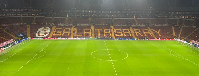 Galatasaray Stadyum Müzesi is one of Veysel : понравившиеся места.