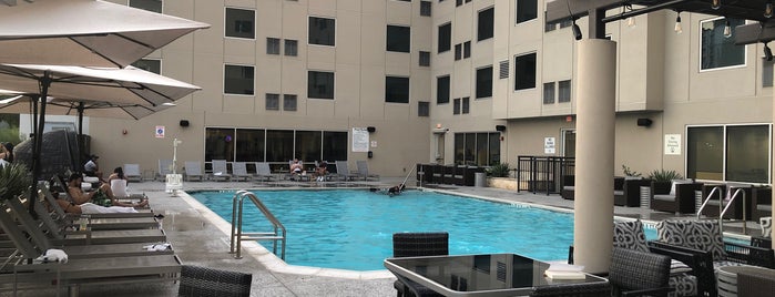Hyatt House Austin/Downtown is one of Debbieさんのお気に入りスポット.