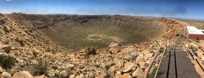 Meteor Crater Visitor Center is one of Tempat yang Disukai Debbie.