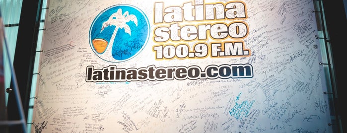 Latinastereo 100.9 FM is one of Lugares recomendados / Recommended places.