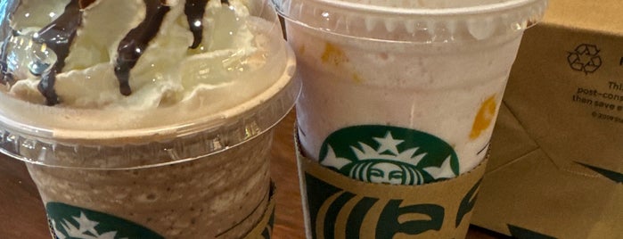 Starbucks is one of Must-visit Coffee Shops in Mueang Chiang Mai.