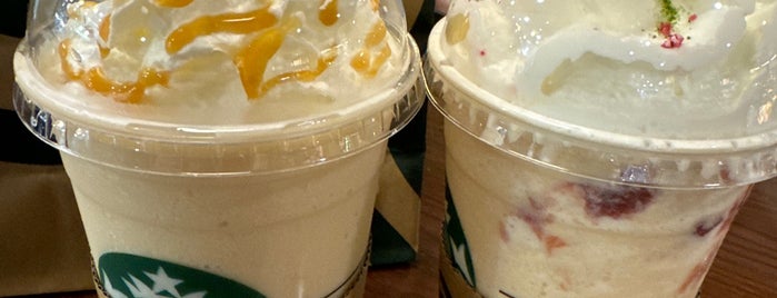 Starbucks is one of The 15 Best Places for Pies in Chiang Mai.