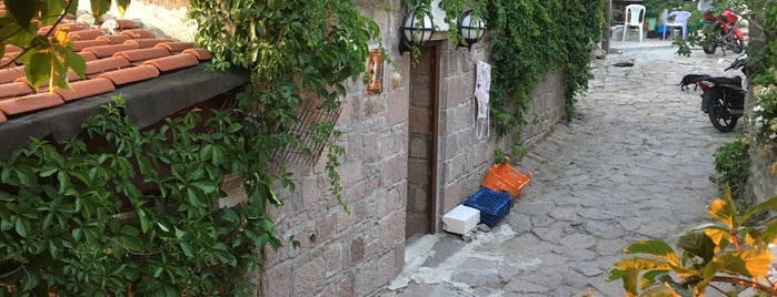 Assos mantı ve börek evi is one of Assos.
