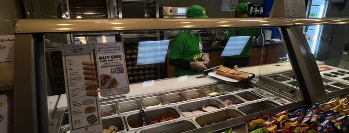 Subway is one of Husseinさんのお気に入りスポット.