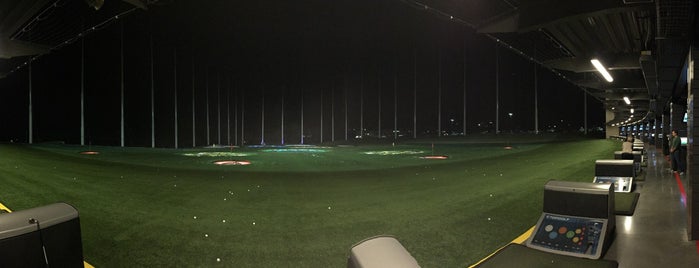 Topgolf is one of Donovanさんのお気に入りスポット.