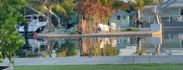 Key Largo Lighthouse and Marina is one of Kotem Pase.