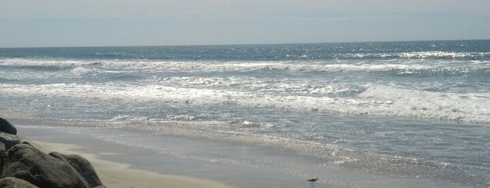 Buccaneer Beach is one of Lugares favoritos de John.