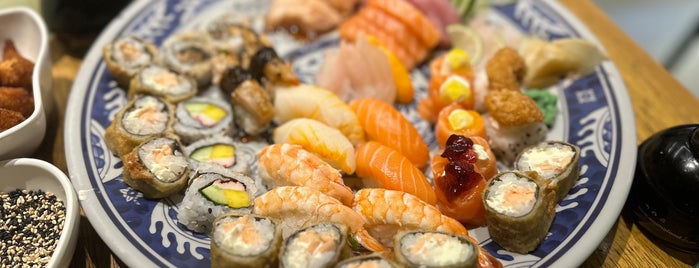 Benkei Sushi is one of Comer & Beber.