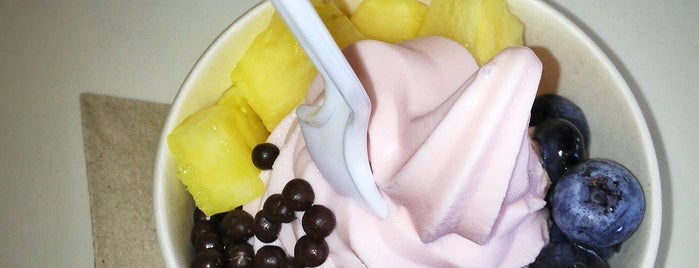 Pinkberry is one of My San Diego To-Do's.