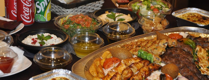 مطعم قصر الزاد is one of Makkah: Food.