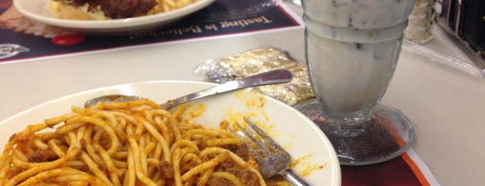 Steak 'n Shake is one of Posti che sono piaciuti a Jeremy.