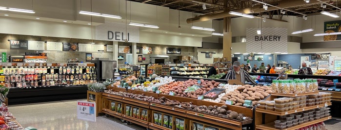 Publix is one of Top 10 favorites places in St Johns, FL.