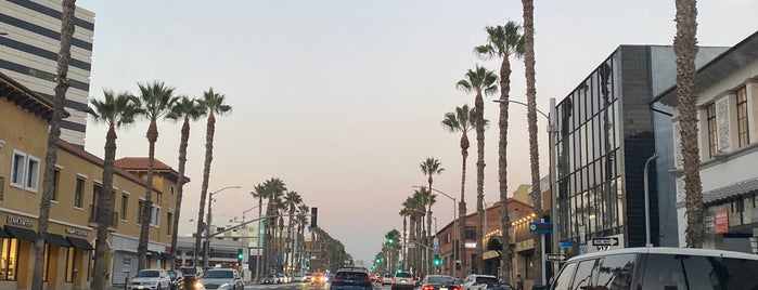 Wilshire Blvd. & Santa Monica Blvd. is one of Beverly Hills.