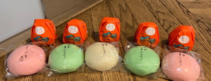 金沢うら田 本店・御影店 is one of あんこ好き。 / I love sweet bean paste..