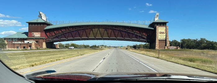 Great Platte River Road Archway is one of Nebraska.