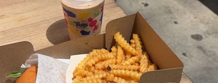 Shake Shack is one of Lugares favoritos de Ross.