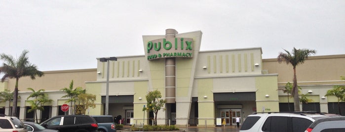 Publix is one of Kyra’s Liked Places.