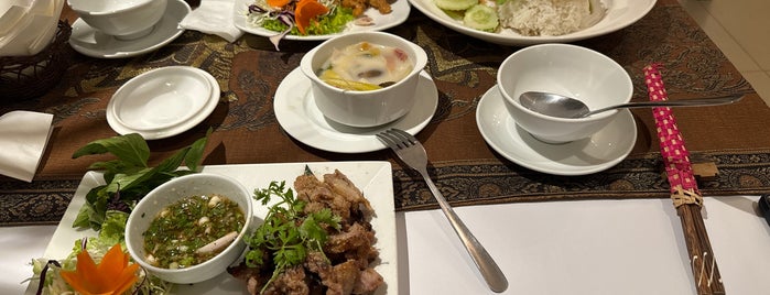 Gusto Thai Café & Restaurant is one of ハノイガイド アジア各国料理店.