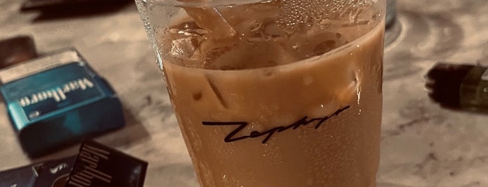 Zephyr Cafe is one of Denenecek mekanlar.
