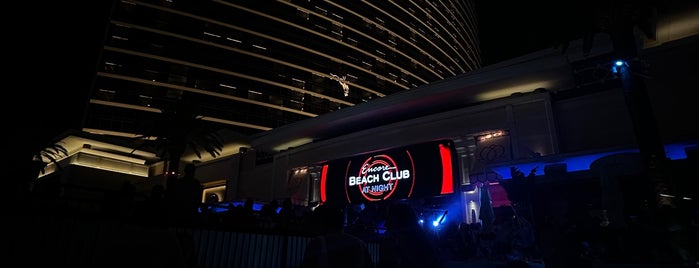 Encore Beach Club is one of Keithさんのお気に入りスポット.