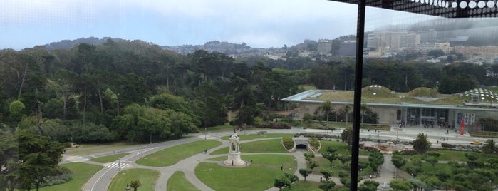 Hamon Education Tower Observation Deck is one of Exploring San Francisco.