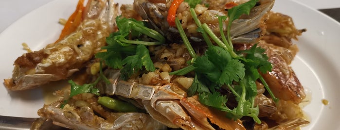 Samila Seafood is one of Makan makan.