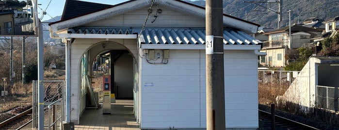 Hiji Station is one of 日豊本線の駅.