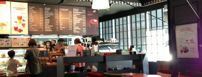 A TWOSOME PLACE is one of Lieux qui ont plu à Seunghyun.