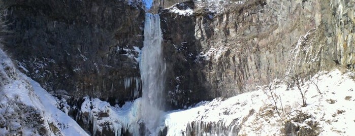 Kegon Waterfall is one of Posti che sono piaciuti a Arya.
