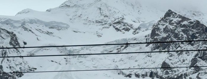 Jungfraujoch is one of Suisse.