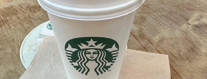 Starbucks is one of Cafés, bares, geladarias.