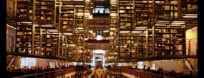 Biblioteca Vasconcelos is one of Posti salvati di JRA.