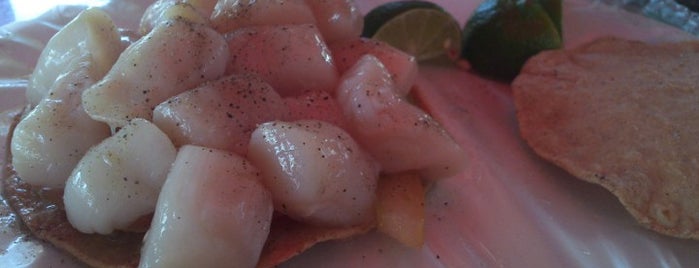 Taco Fish is one of Locais curtidos por Luis.