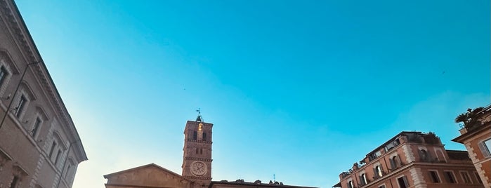 Piazza di Santa Maria in Trastevere is one of Italia.