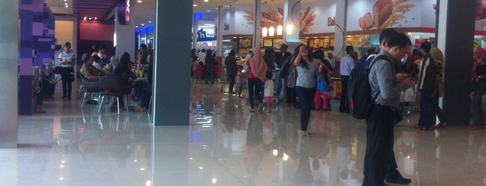 hypermart is one of Mall Sumatera, Kalimantan dan Sulawesi.