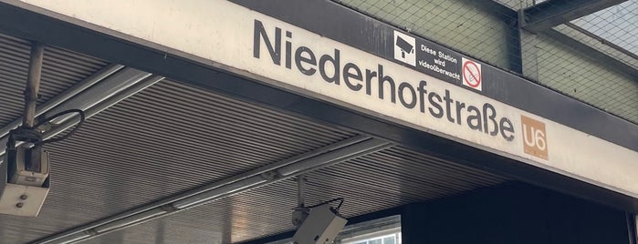 U Niederhofstraße is one of Wien U-Bahnhöfe.