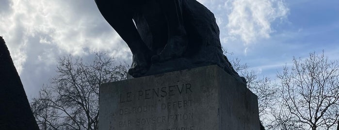 Le Penseur is one of Paris outskirts🗼🇫🇷.