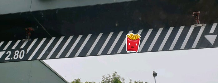 McDonald's is one of Open Wifi Nederland.